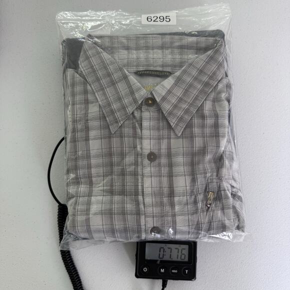 Mountain Hardwear Button Up Shirt Men’s Large Gray Wicking Vented Hiking Plaid - Picture 7 of 7